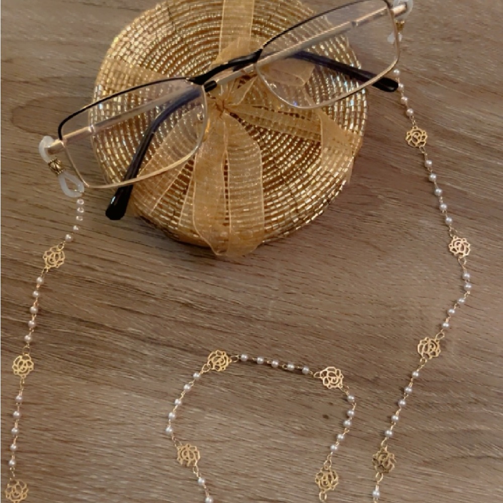 Eyeglass chain
